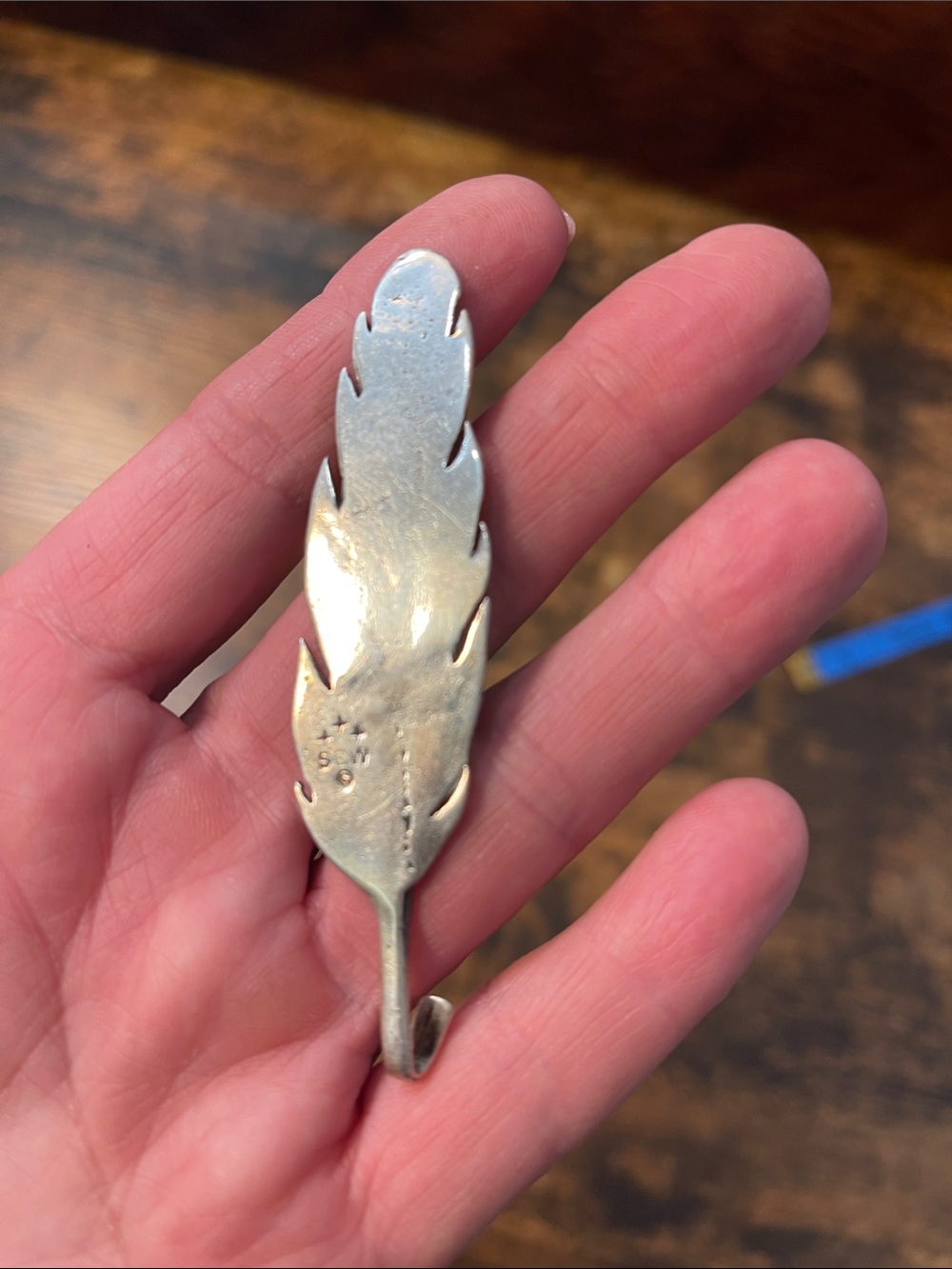 Sterling Feather Hat Pick with Turquoise Accent - Picture 4 of 8